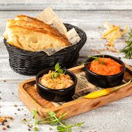 Duo de Vinete și Zacuscă cu Foccacia Home Made