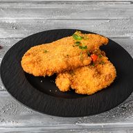 PIEPT DE PUI VIENEZ piept de pui, făină, panada, pesmet