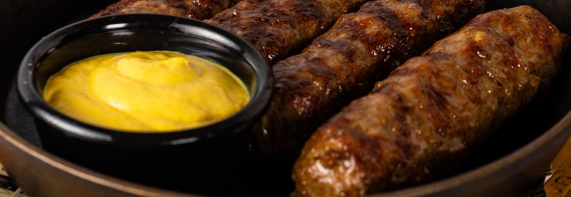 Minuturi din carne de porc si carnuri asortate